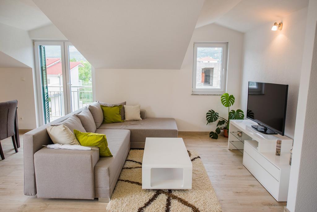 Apartment Grabovac Kastela Exterior photo